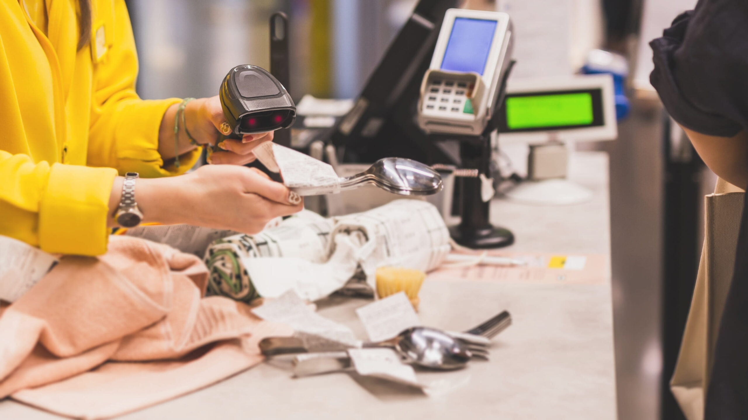 GESTIONALE PER NEGOZI, STORE, RETAIL <br>E ALTRE ATTIVITÀ COMMERCIALI